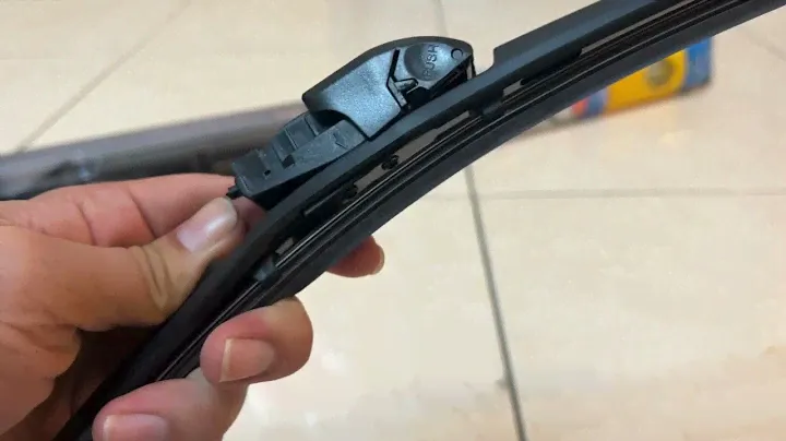 Tip How to Change HELLA Adapter Wiper Blade Installation
